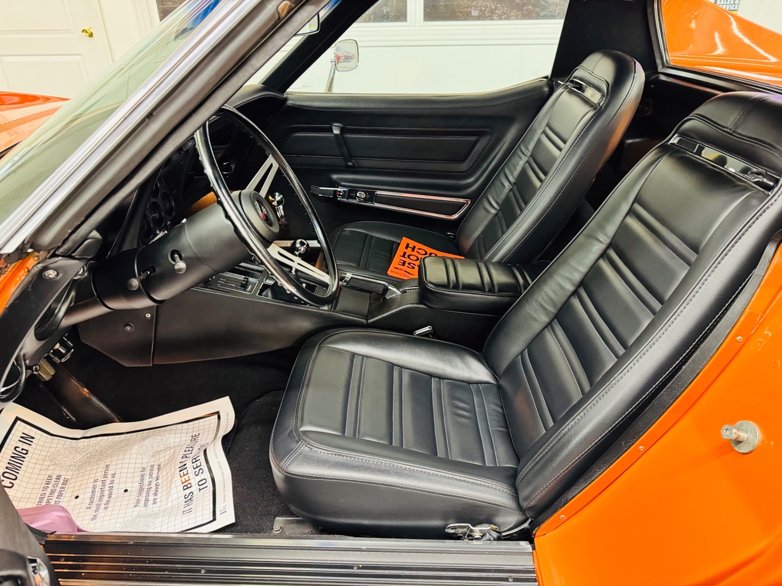 Chevrolet-Corvette-1972-2-door-28