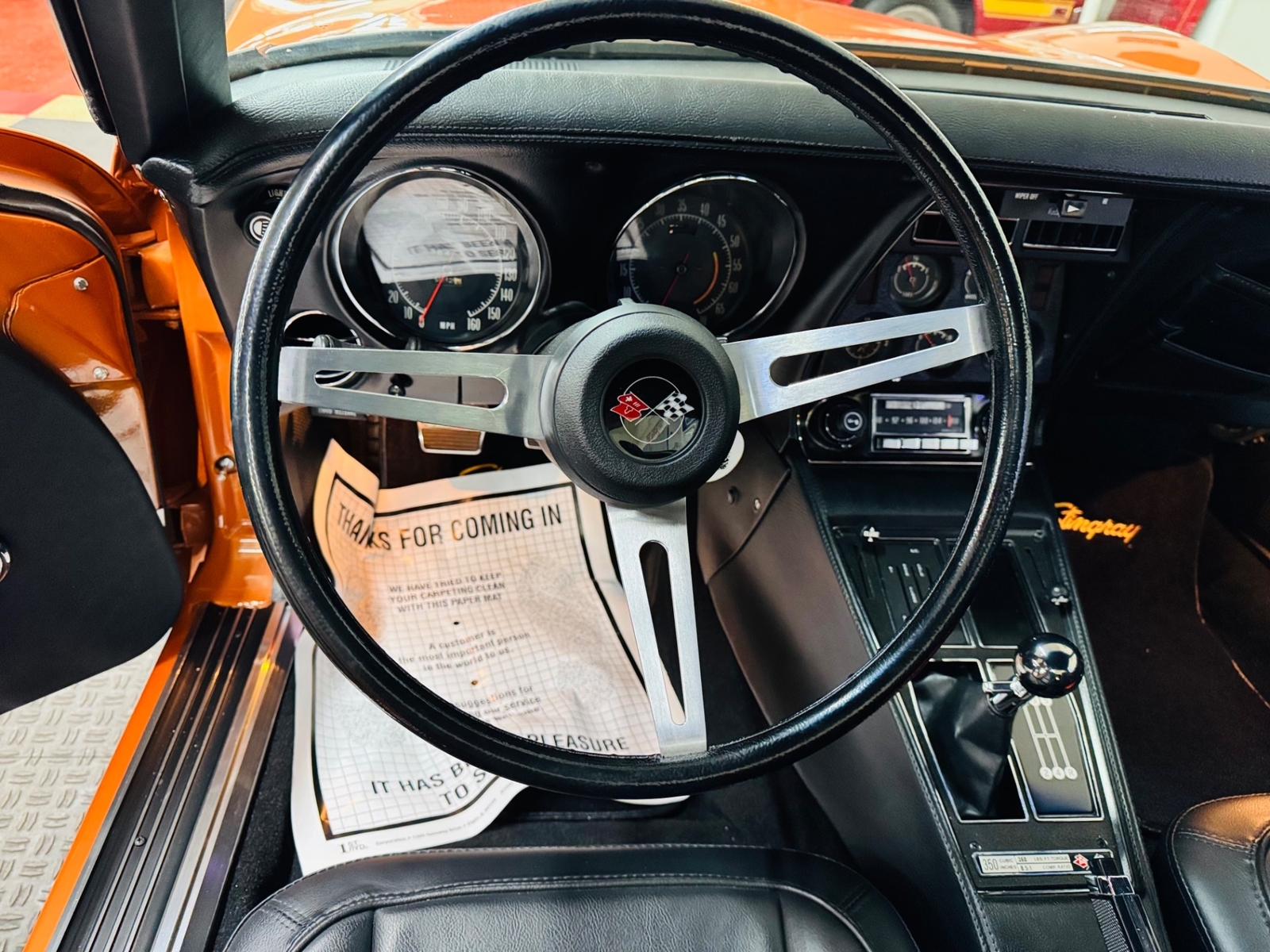 Chevrolet-Corvette-1972-2-door-29