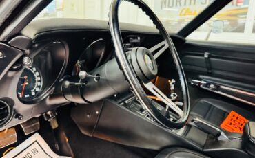 Chevrolet-Corvette-1972-2-door-31