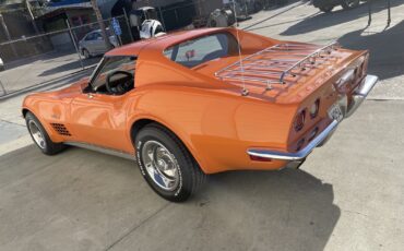 Chevrolet-Corvette-1972