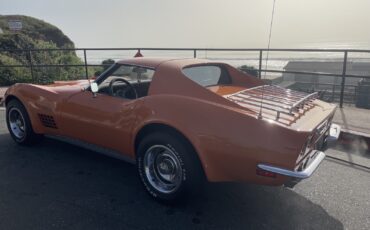 Chevrolet-Corvette-1972-5