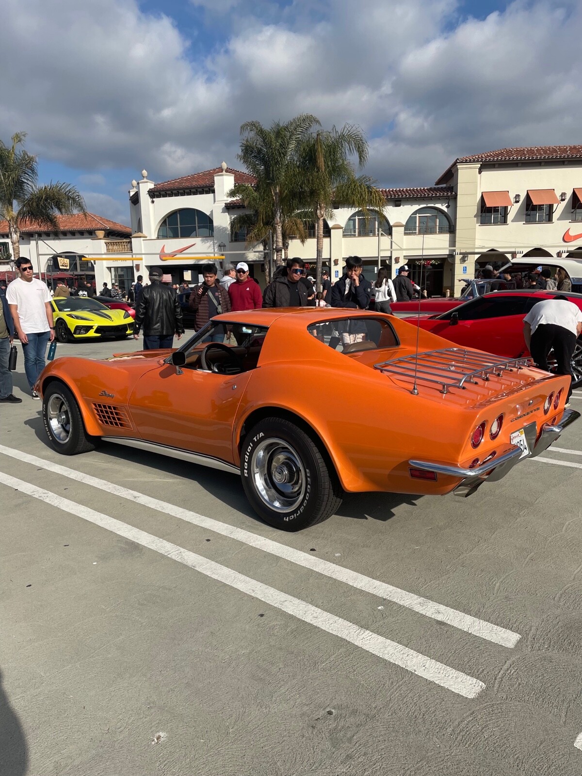 Chevrolet-Corvette-1972-8