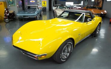 Chevrolet-Corvette-1972-Convertible-1