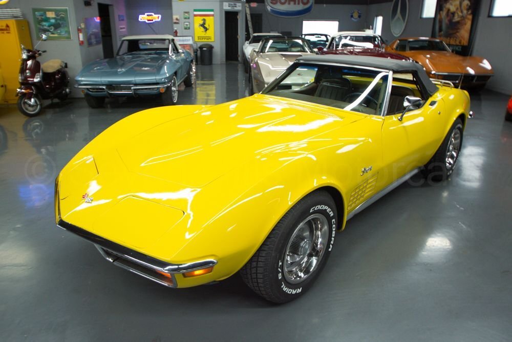 Chevrolet-Corvette-1972-Convertible-1