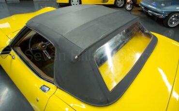 Chevrolet-Corvette-1972-Convertible-13