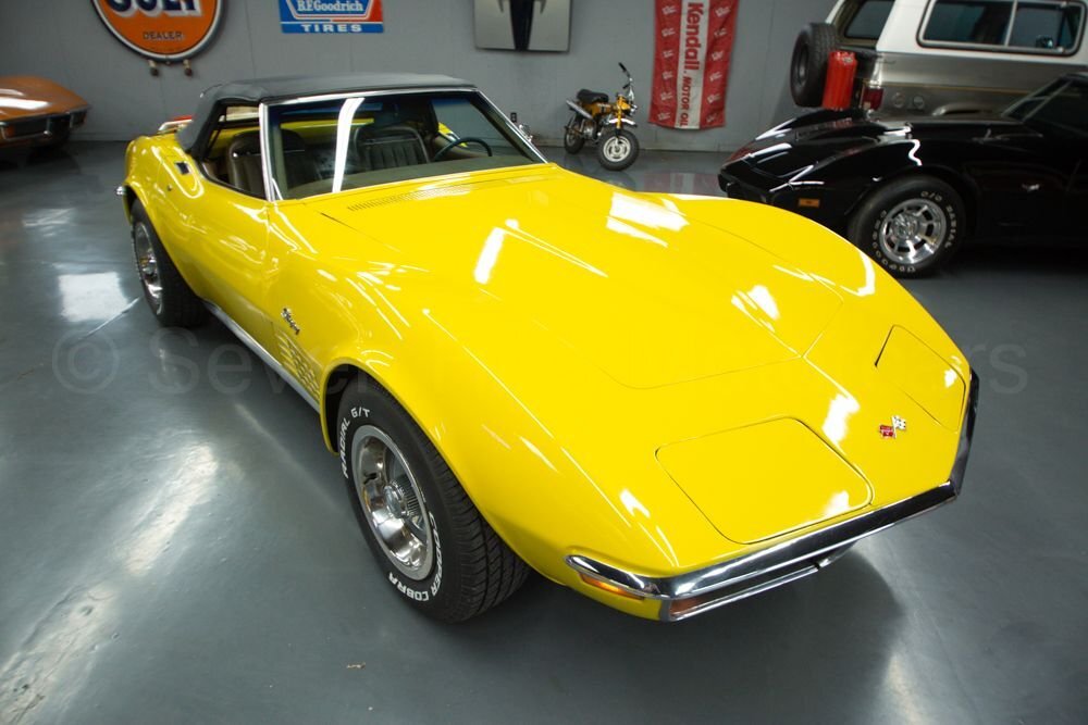 Chevrolet-Corvette-1972-Convertible-3