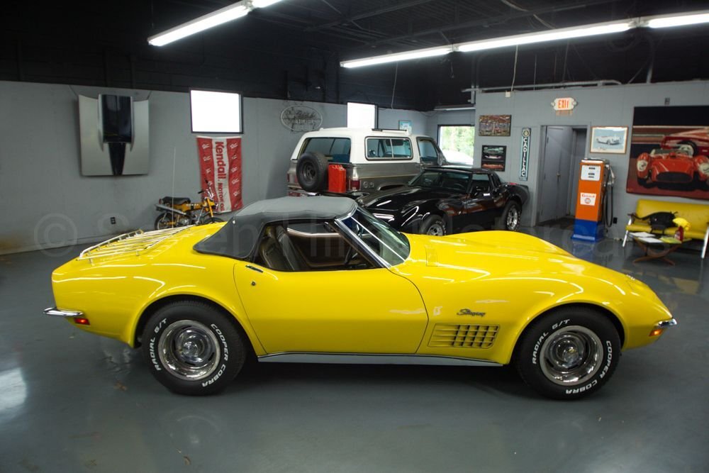 Chevrolet-Corvette-1972-Convertible-4
