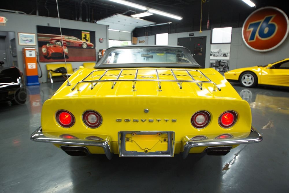 Chevrolet-Corvette-1972-Convertible-7