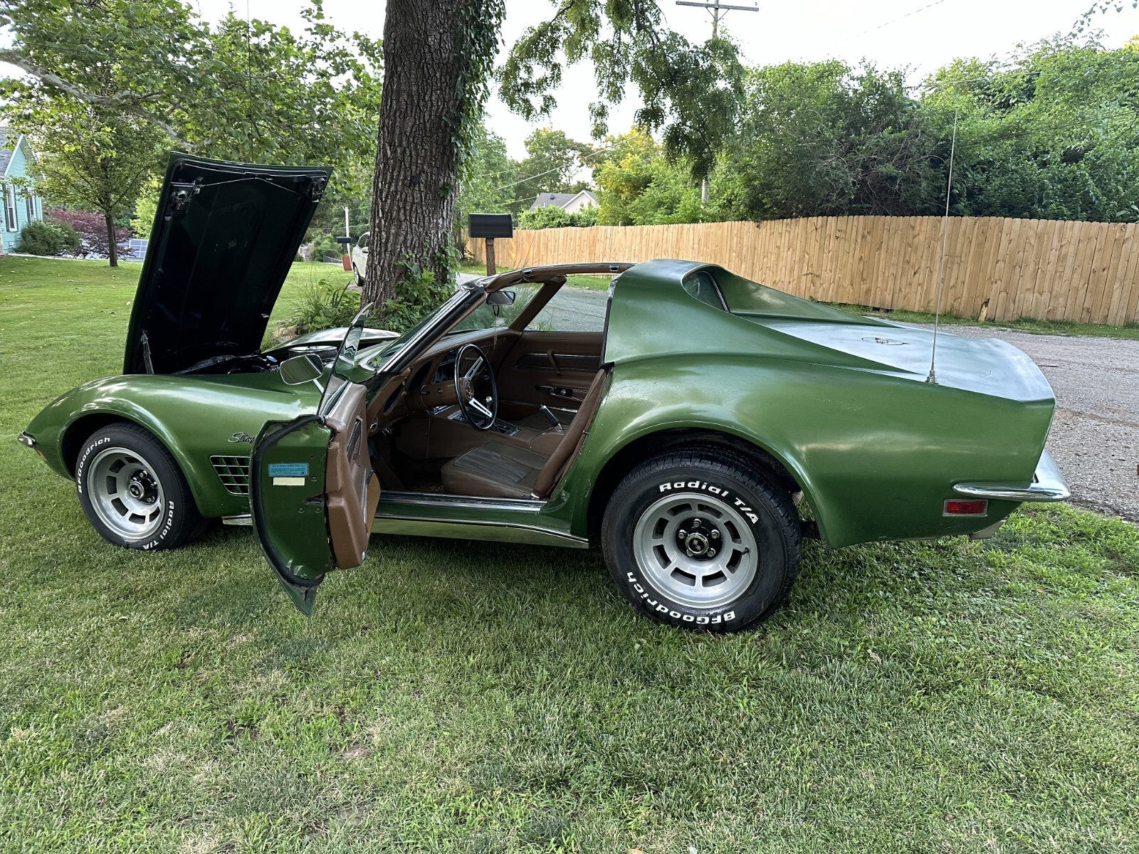 Chevrolet-Corvette-1972-Coupe-1