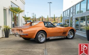 Chevrolet-Corvette-1972-Coupe-10