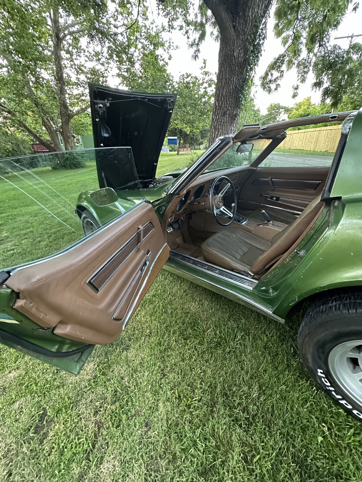 Chevrolet-Corvette-1972-Coupe-11