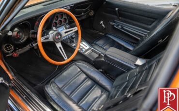 Chevrolet-Corvette-1972-Coupe-13