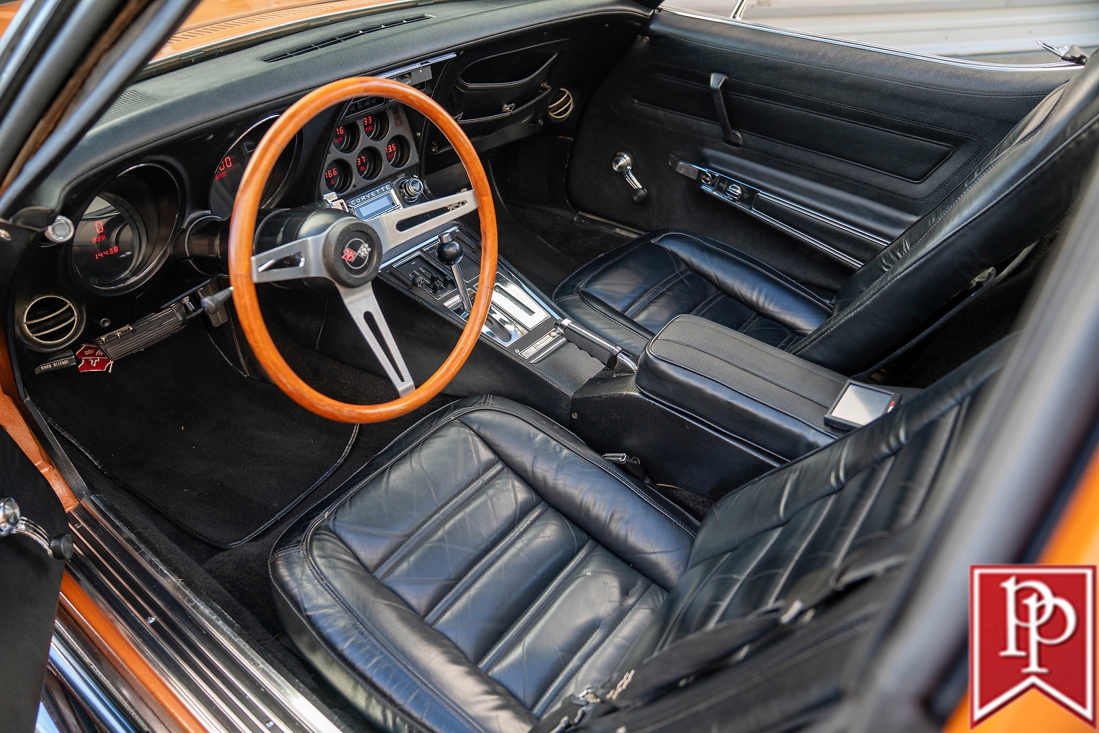 Chevrolet-Corvette-1972-Coupe-13