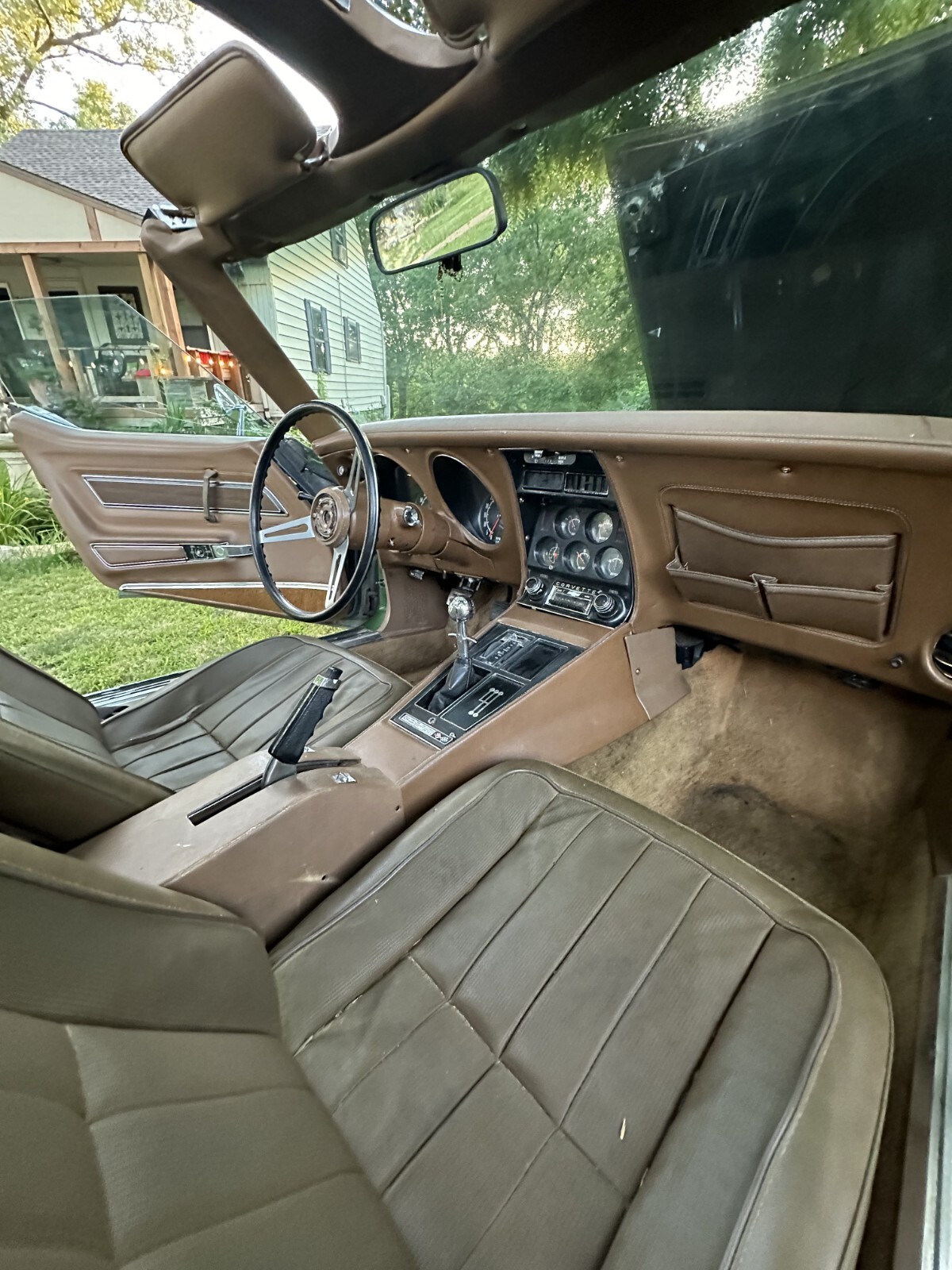 Chevrolet-Corvette-1972-Coupe-16
