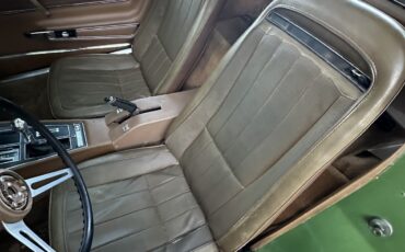 Chevrolet-Corvette-1972-Coupe-17