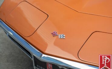 Chevrolet-Corvette-1972-Coupe-2