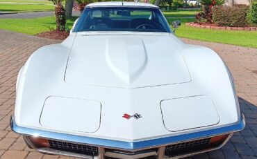 Chevrolet-Corvette-1972-Coupe-2