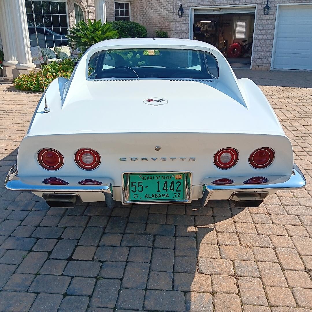 Chevrolet-Corvette-1972-Coupe-3