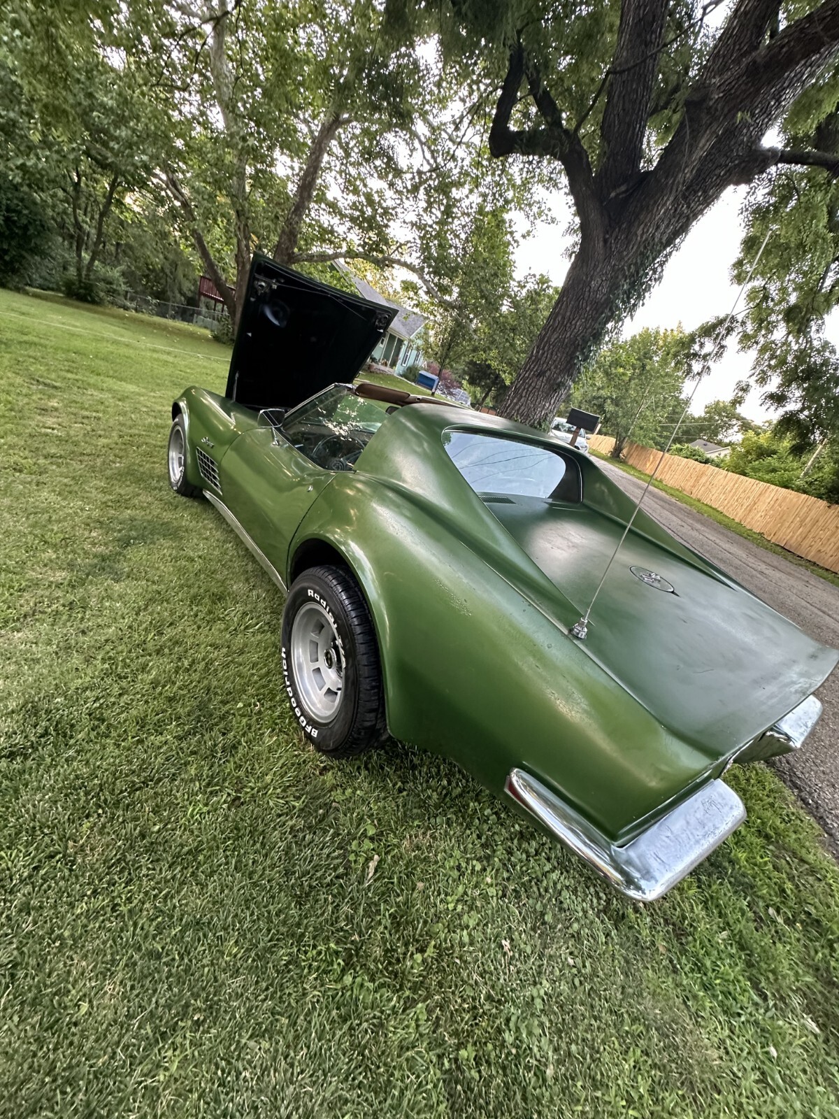 Chevrolet-Corvette-1972-Coupe-4