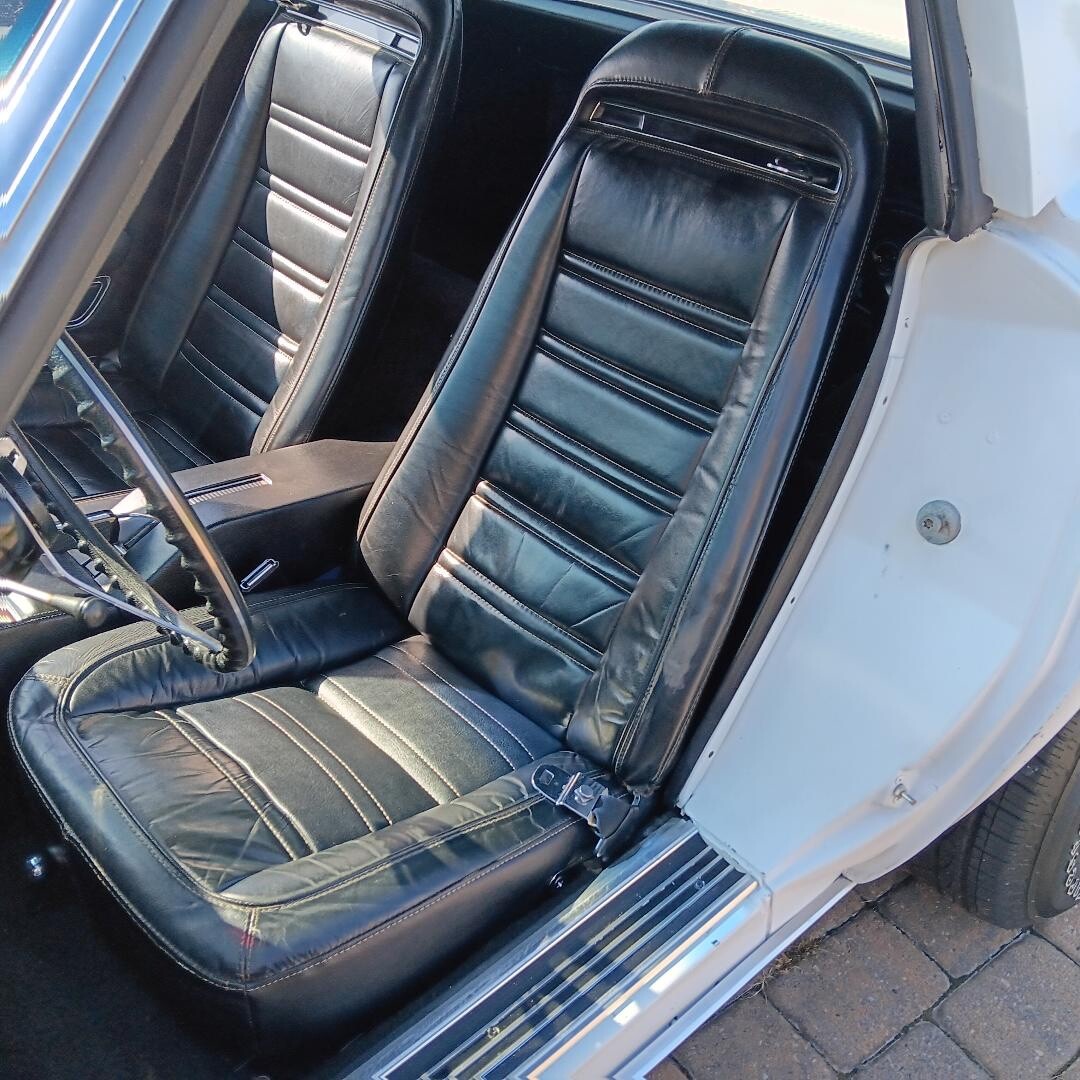 Chevrolet-Corvette-1972-Coupe-7