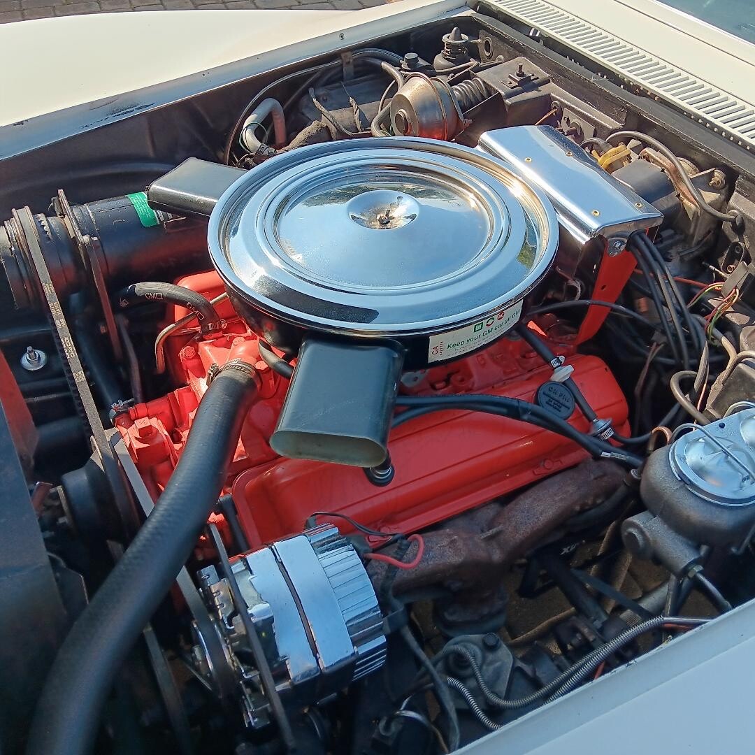 Chevrolet-Corvette-1972-Coupe-8