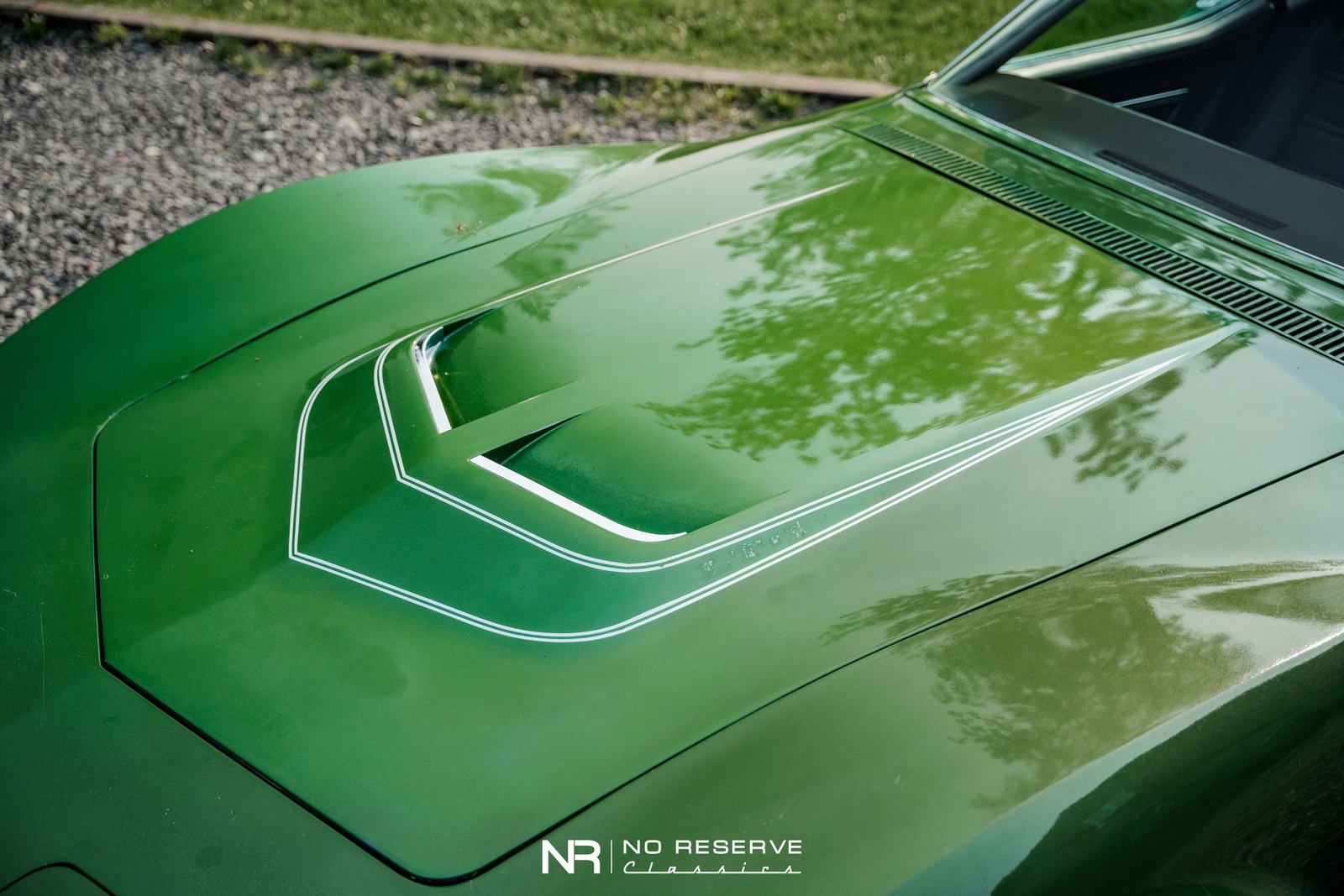 Chevrolet-Corvette-1972-Other-17
