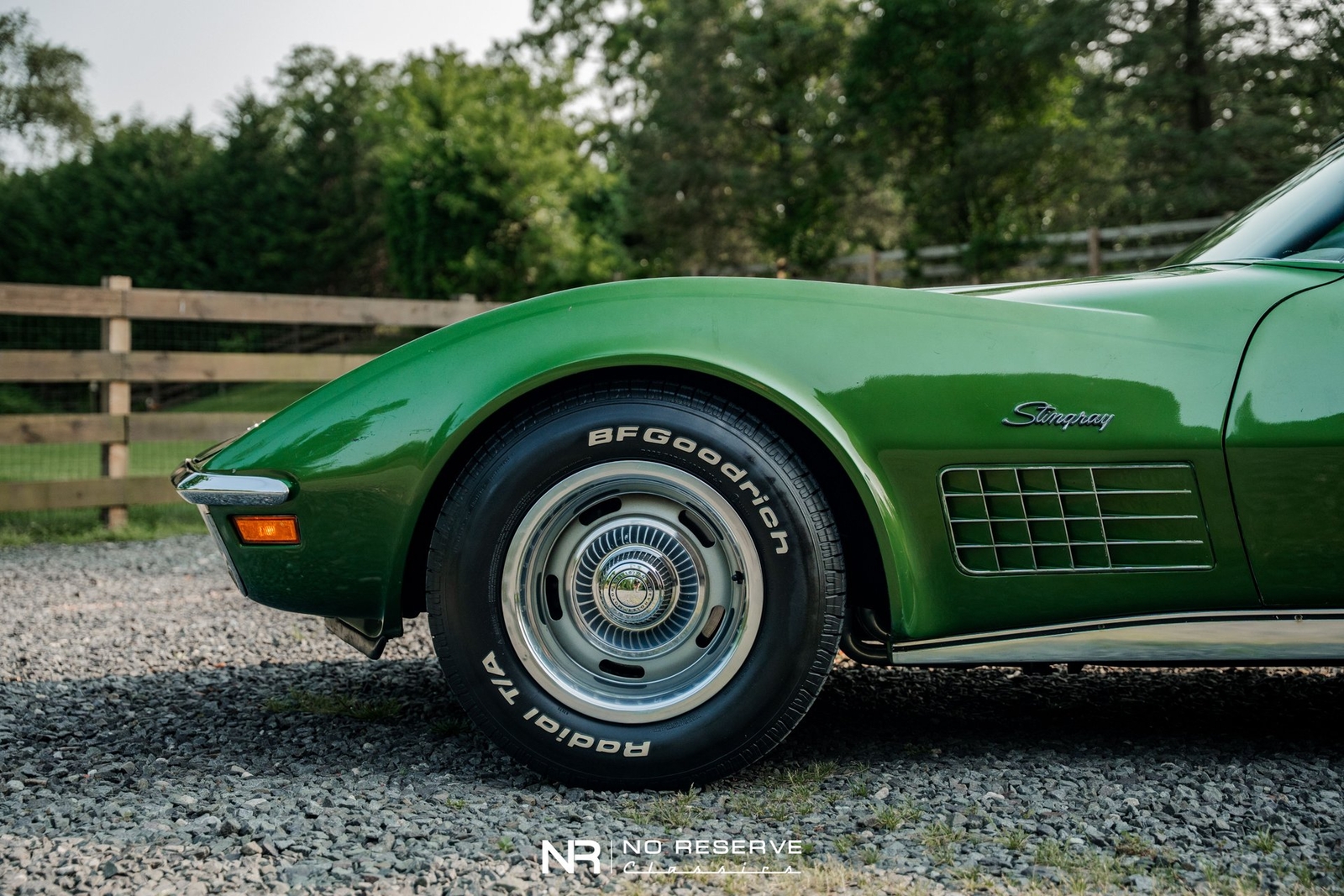 Chevrolet-Corvette-1972-Other-18