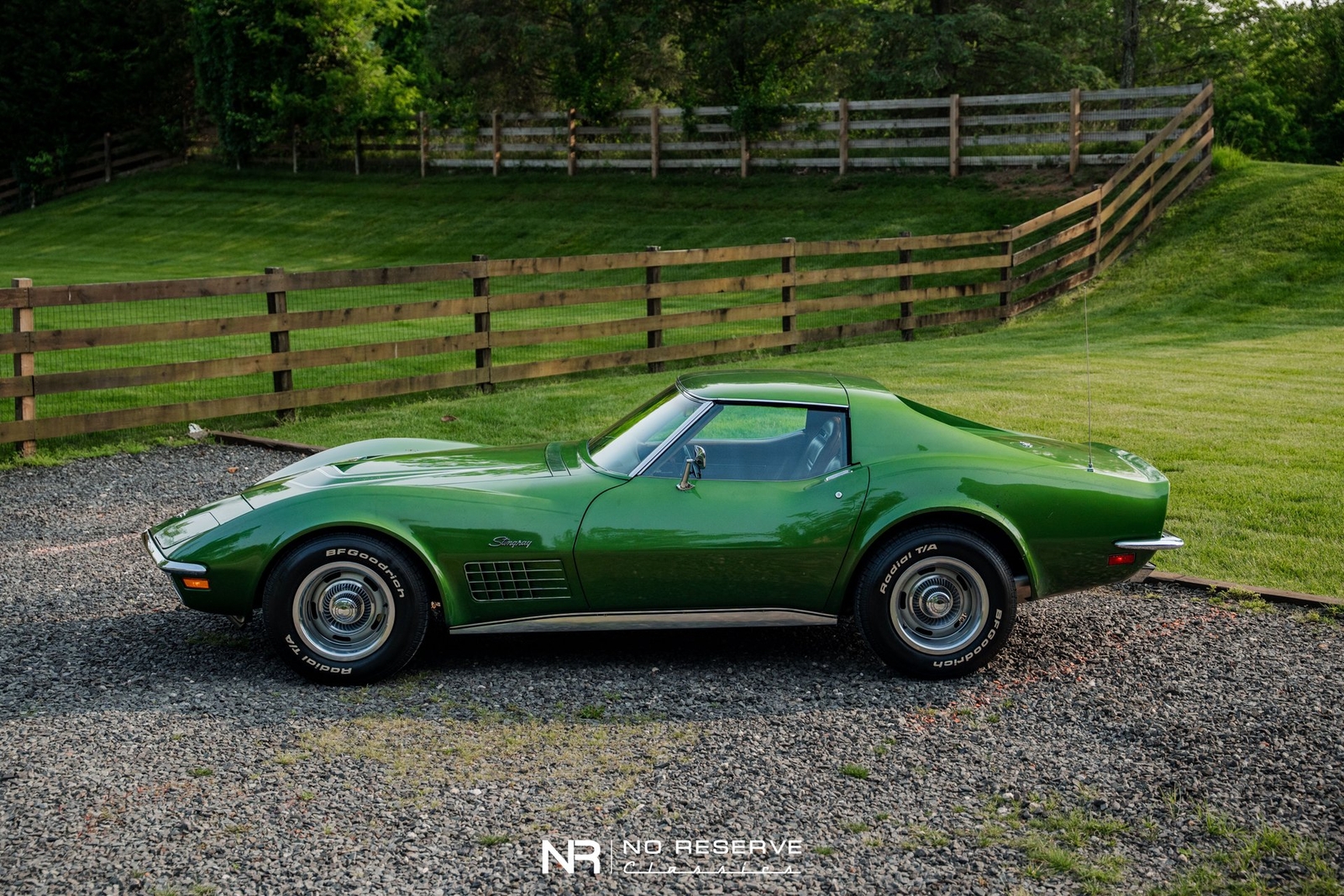 Chevrolet-Corvette-1972-Other-22