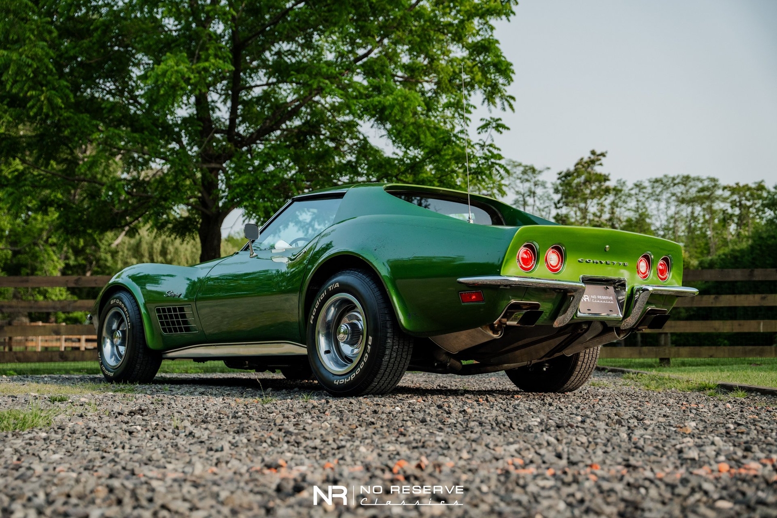 Chevrolet-Corvette-1972-Other-8