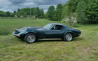 Chevrolet Corvette  1972 green