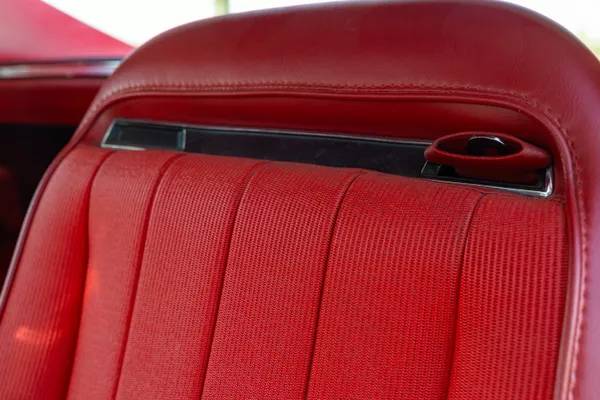 Chevrolet-Corvette-1972-red-13