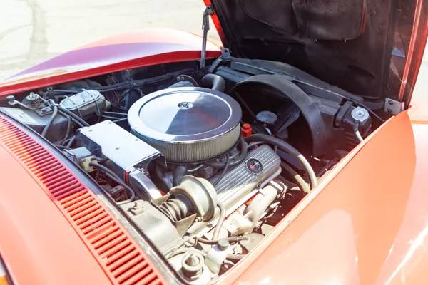 Chevrolet-Corvette-1972-red-16