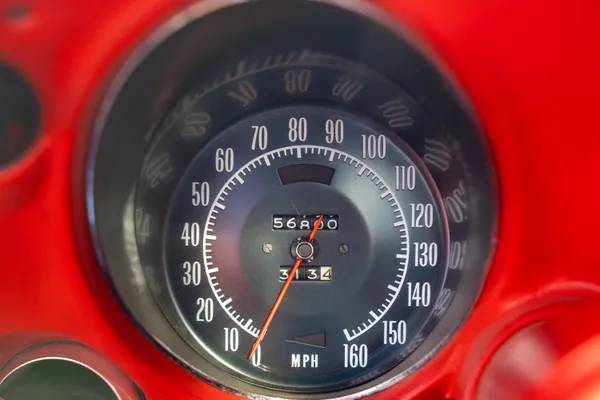 Chevrolet-Corvette-1972-red-23