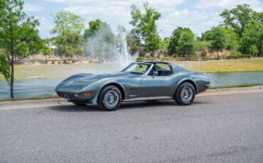Chevrolet-Corvette-1973-2-Door-17