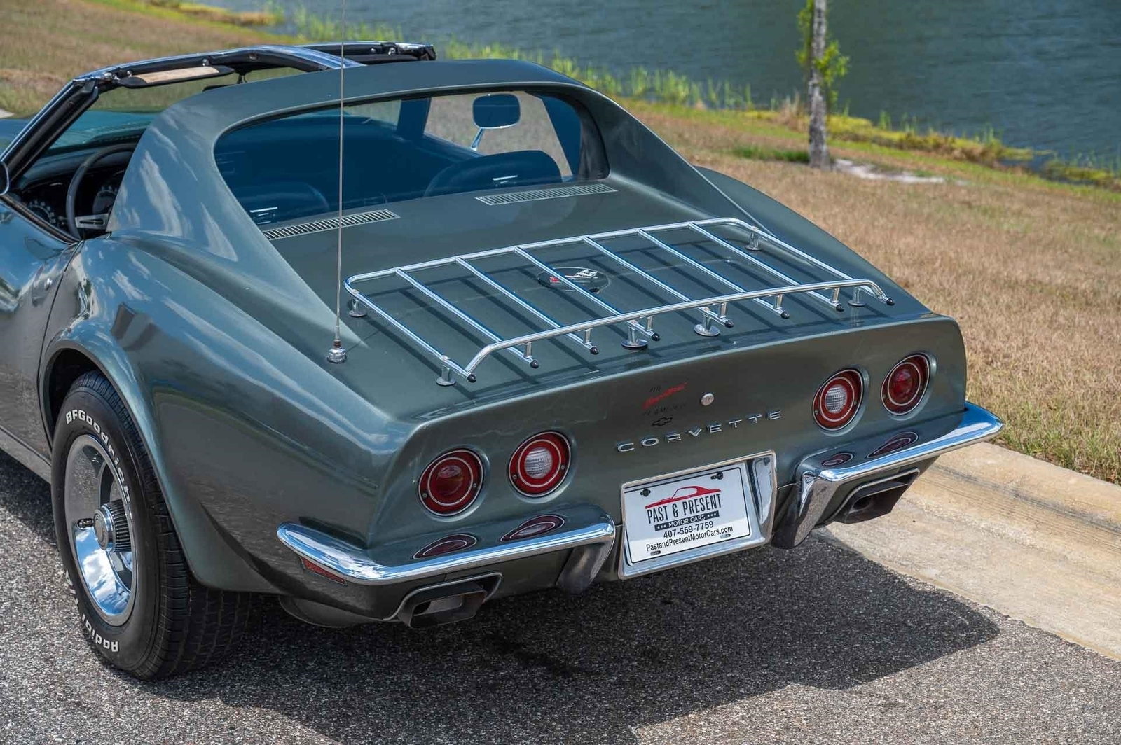 Chevrolet-Corvette-1973-2-Door-22