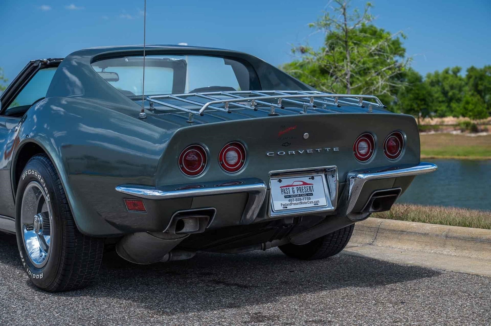 Chevrolet-Corvette-1973-2-Door-23