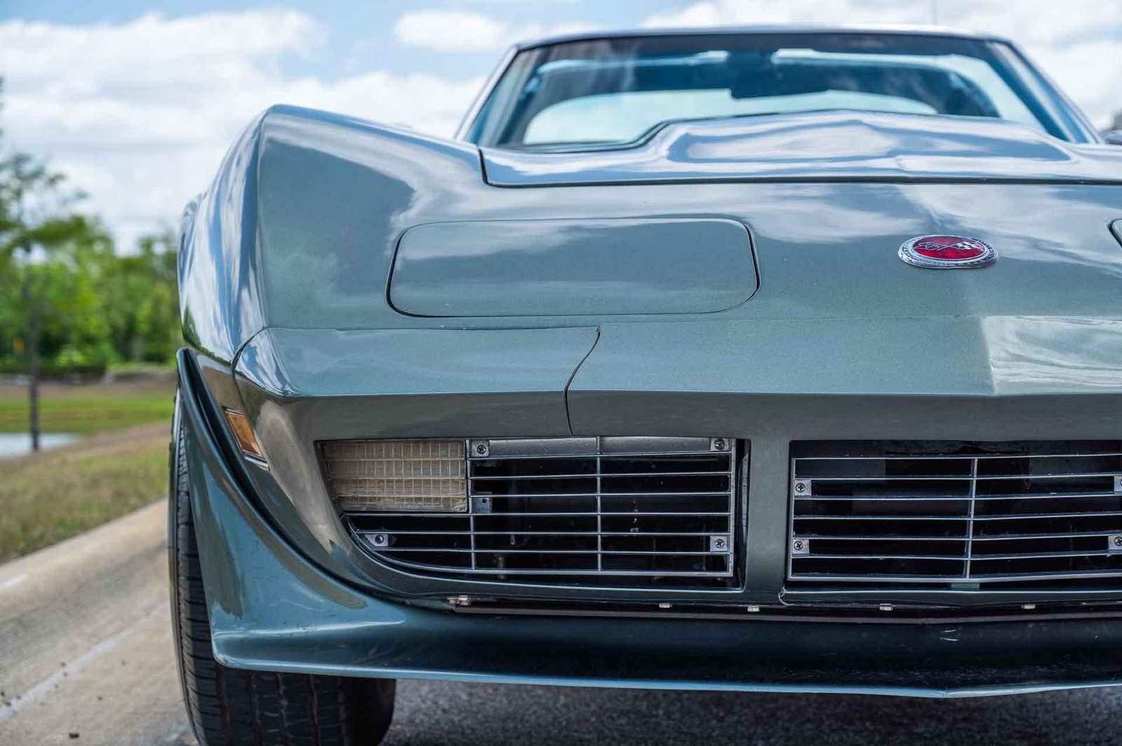Chevrolet-Corvette-1973-2-Door-31