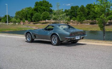 Chevrolet-Corvette-1973-2-Door-35