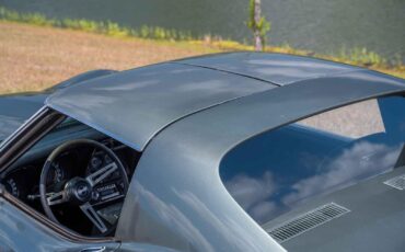 Chevrolet-Corvette-1973-2-Door-36