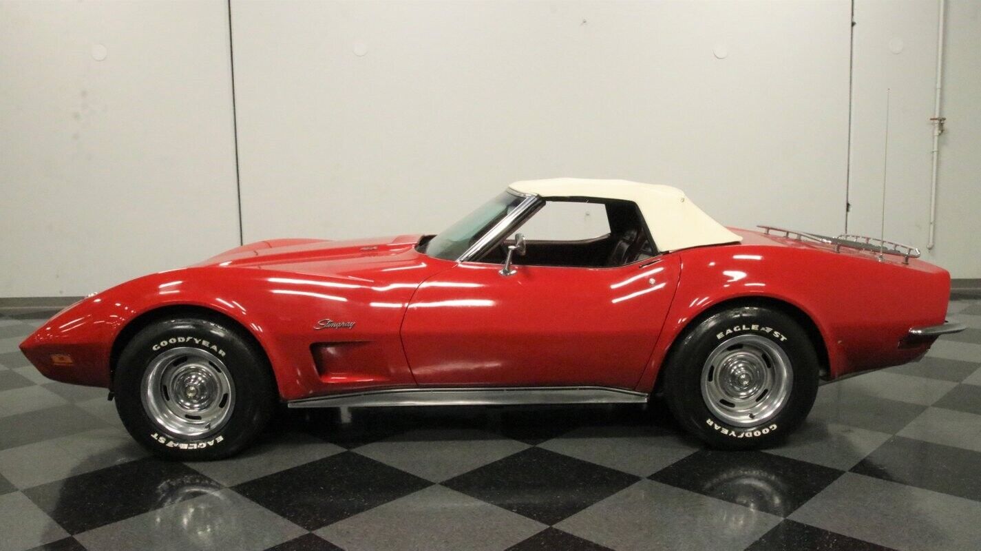 Chevrolet-Corvette-1973-Convertible-2