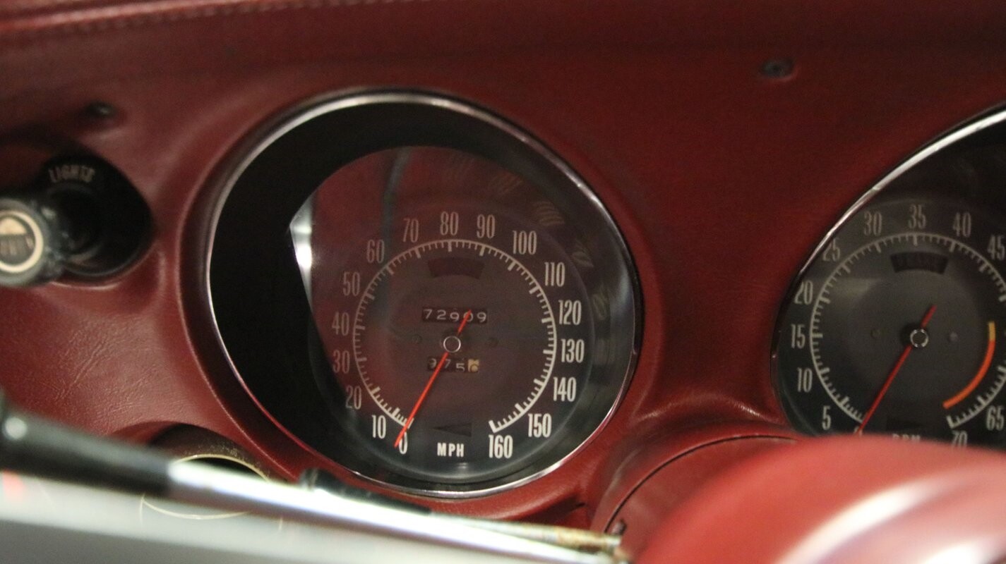 Chevrolet-Corvette-1973-Convertible-34