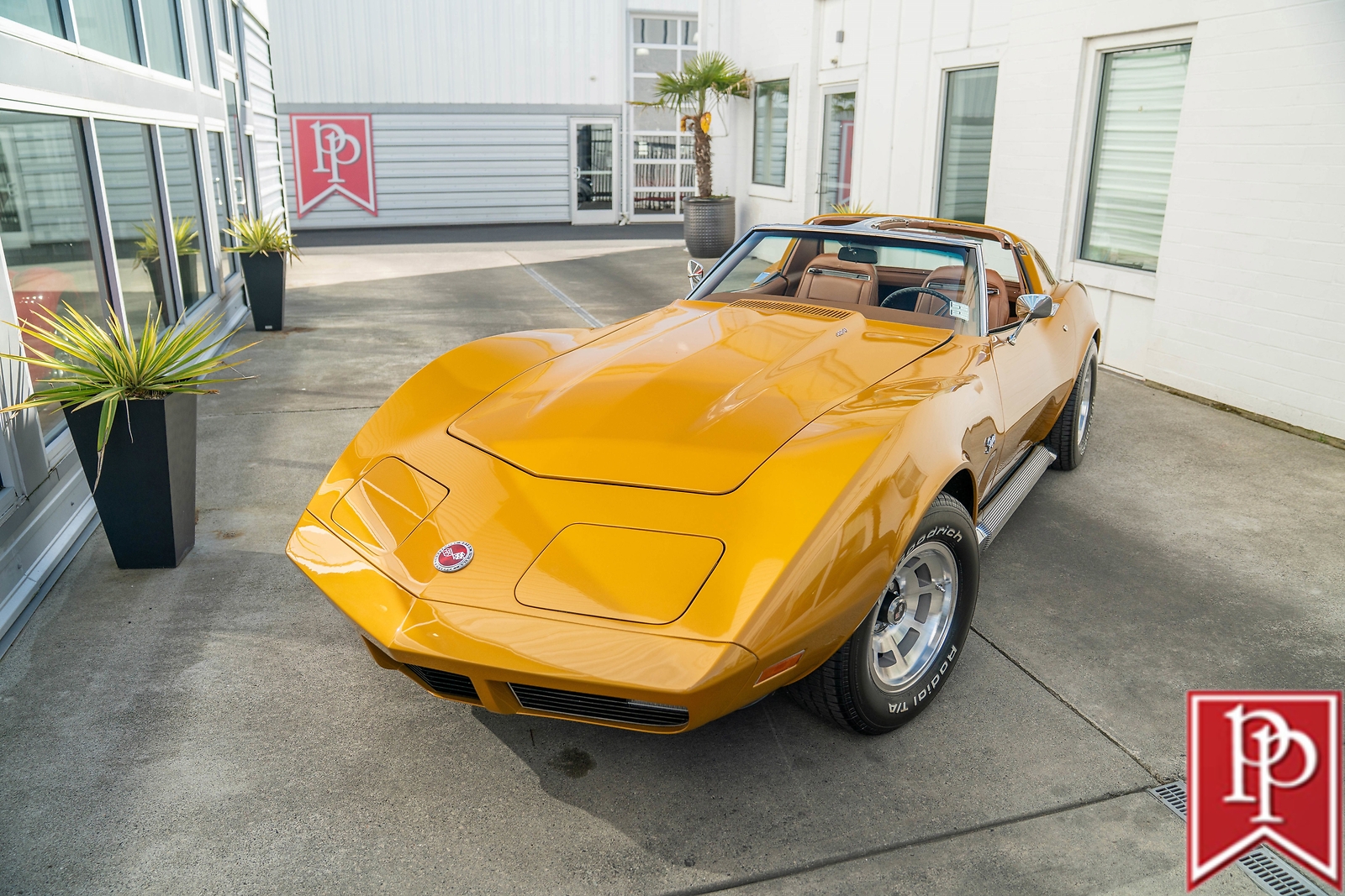 Chevrolet-Corvette-1973-Coupe-1