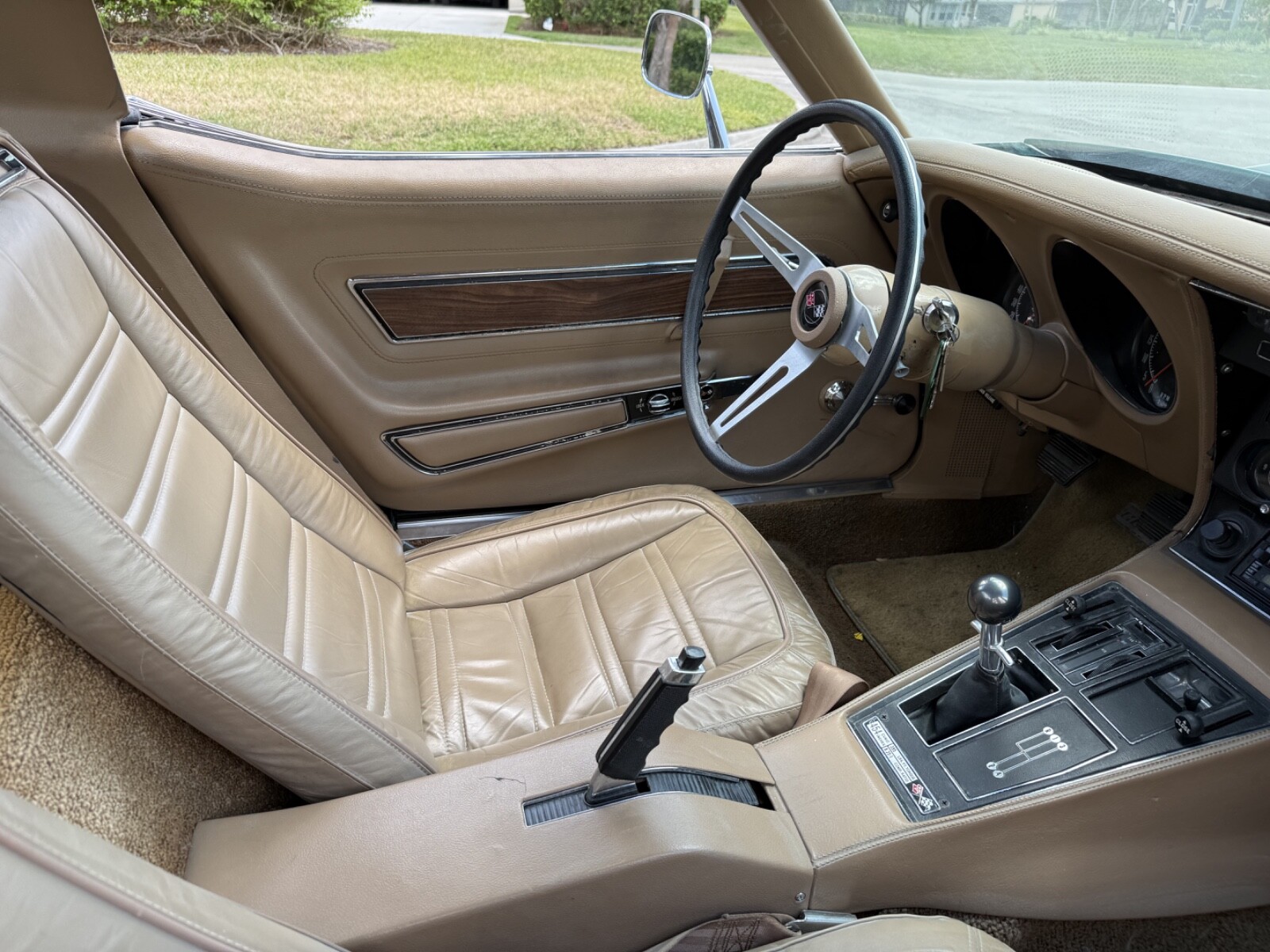 Chevrolet-Corvette-1973-Coupe-12