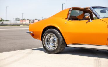 Chevrolet-Corvette-1973-Coupe-17