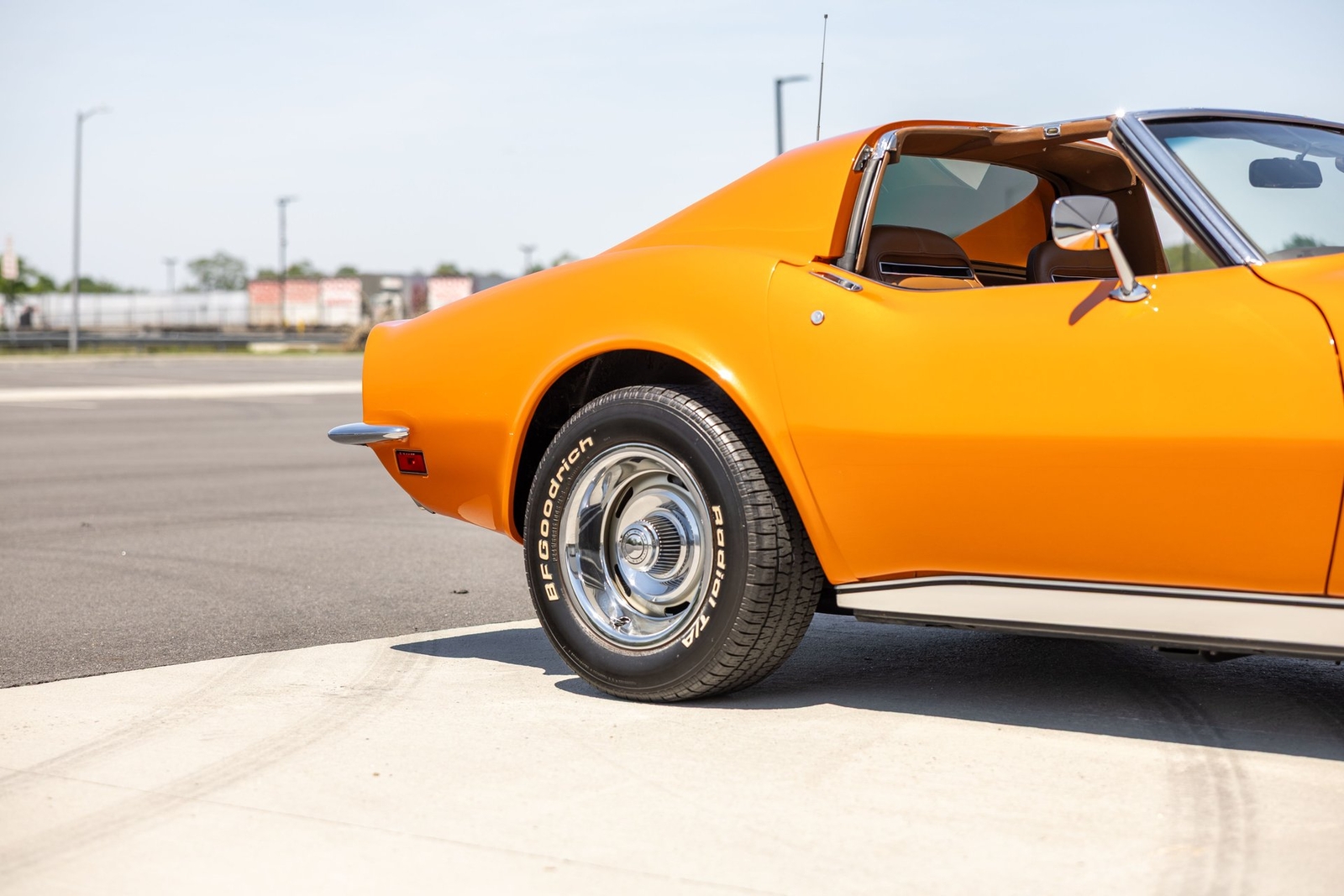 Chevrolet-Corvette-1973-Coupe-17