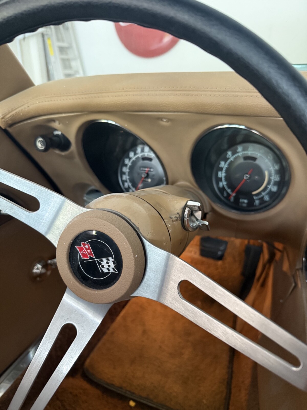 Chevrolet-Corvette-1973-Coupe-17