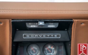 Chevrolet-Corvette-1973-Coupe-23