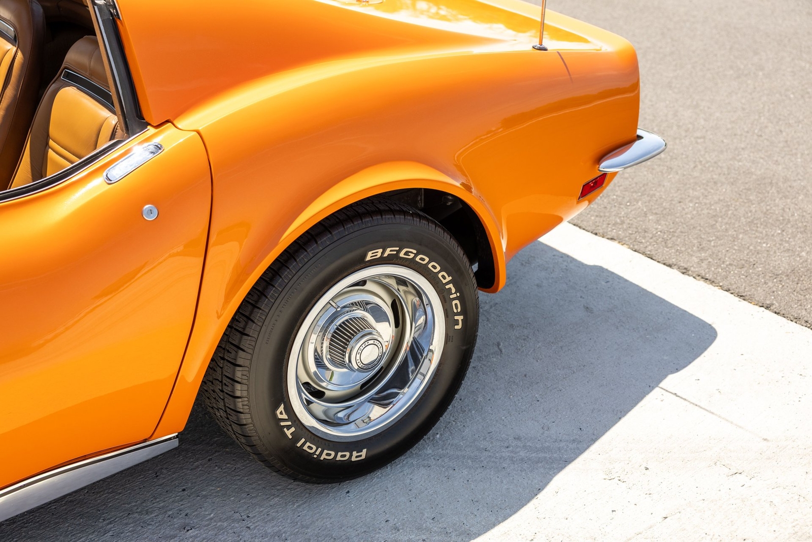Chevrolet-Corvette-1973-Coupe-23