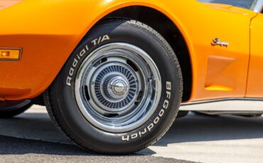 Chevrolet-Corvette-1973-Coupe-3