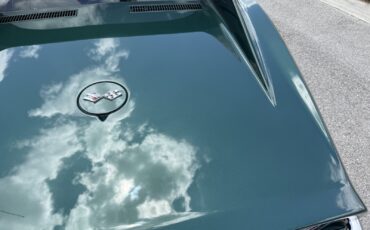Chevrolet-Corvette-1973-Coupe-3